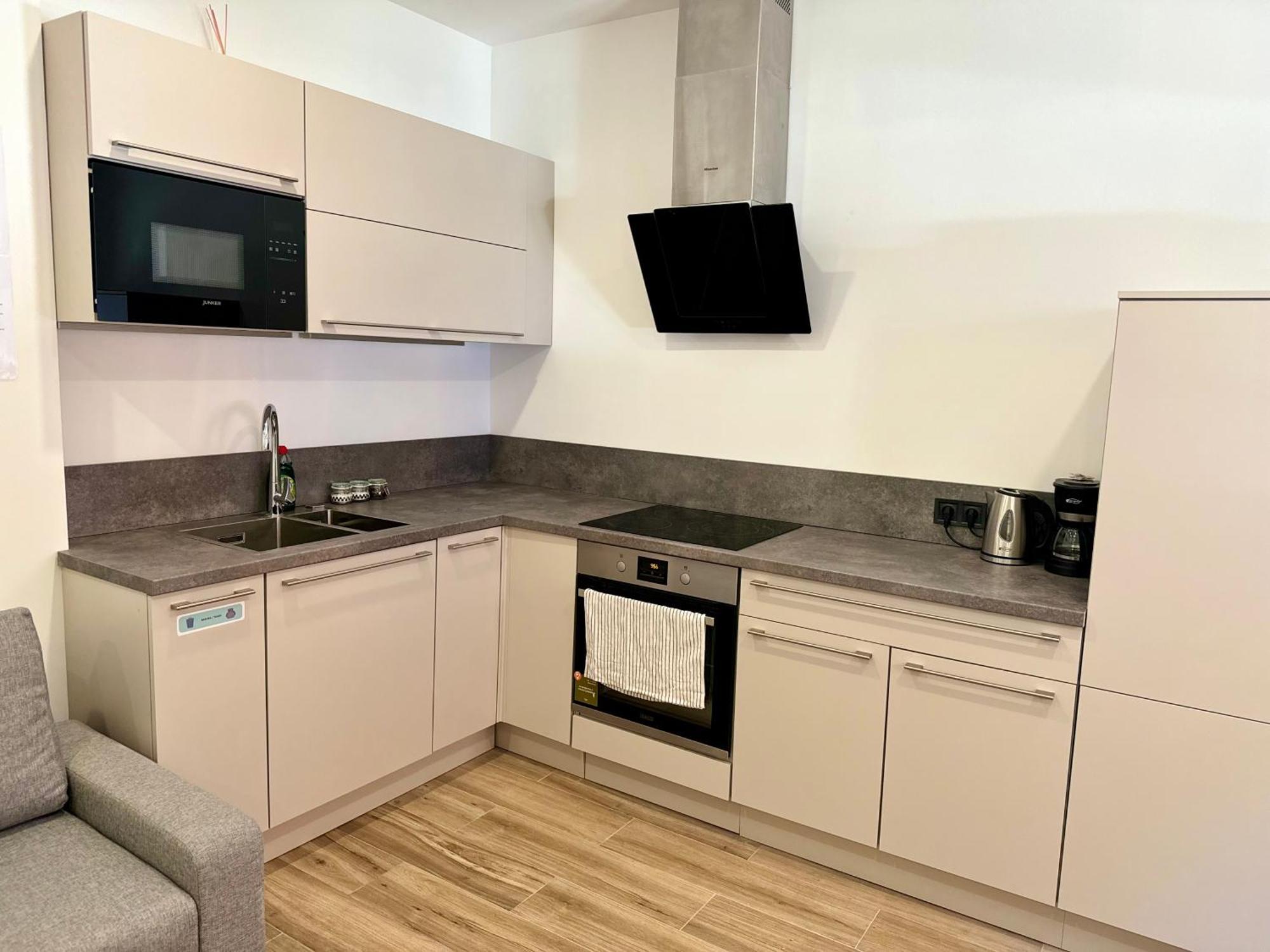 Apartamentos Castillejos Madrid Extérieur photo