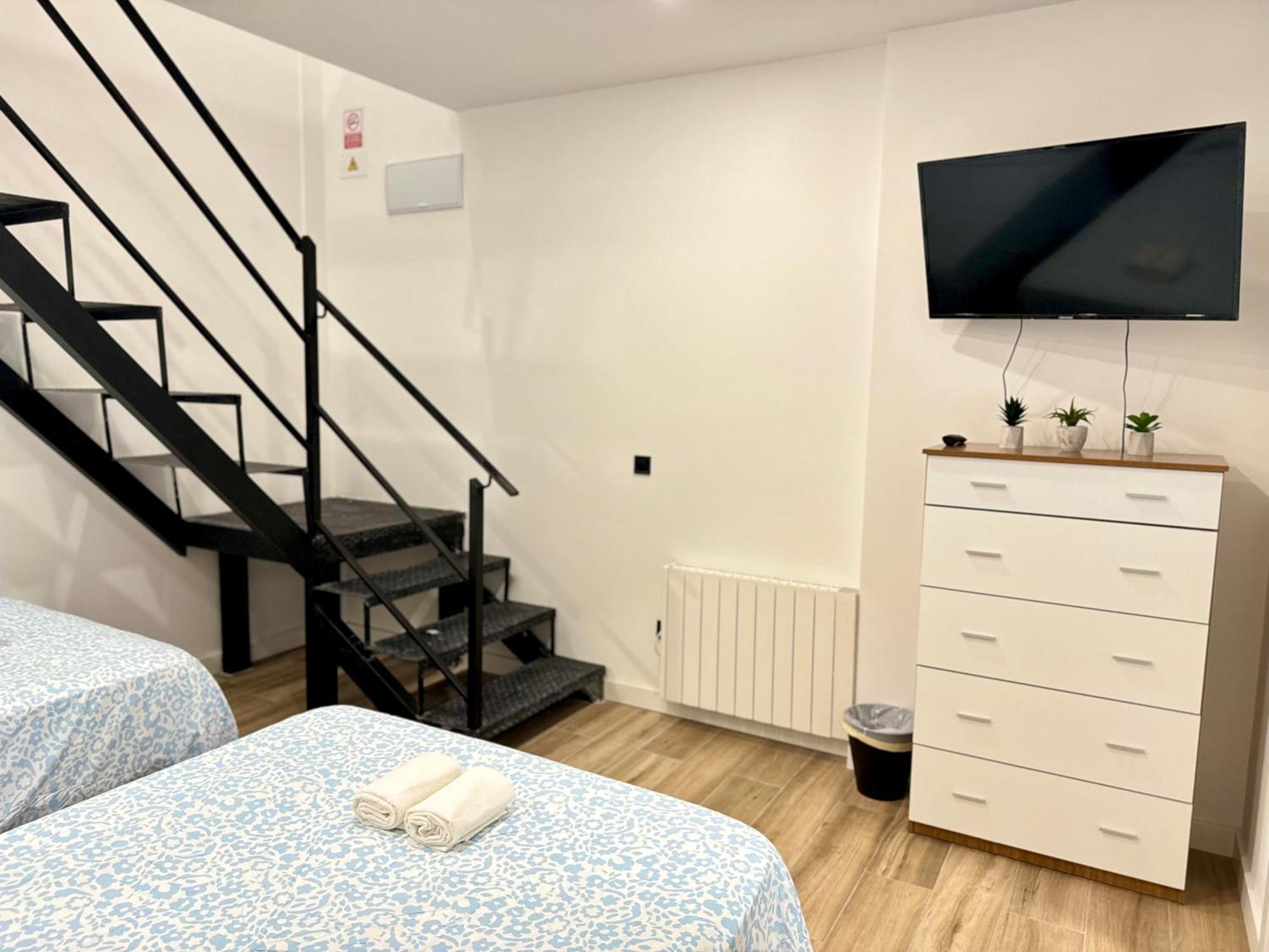 Apartamentos Castillejos Madrid Extérieur photo